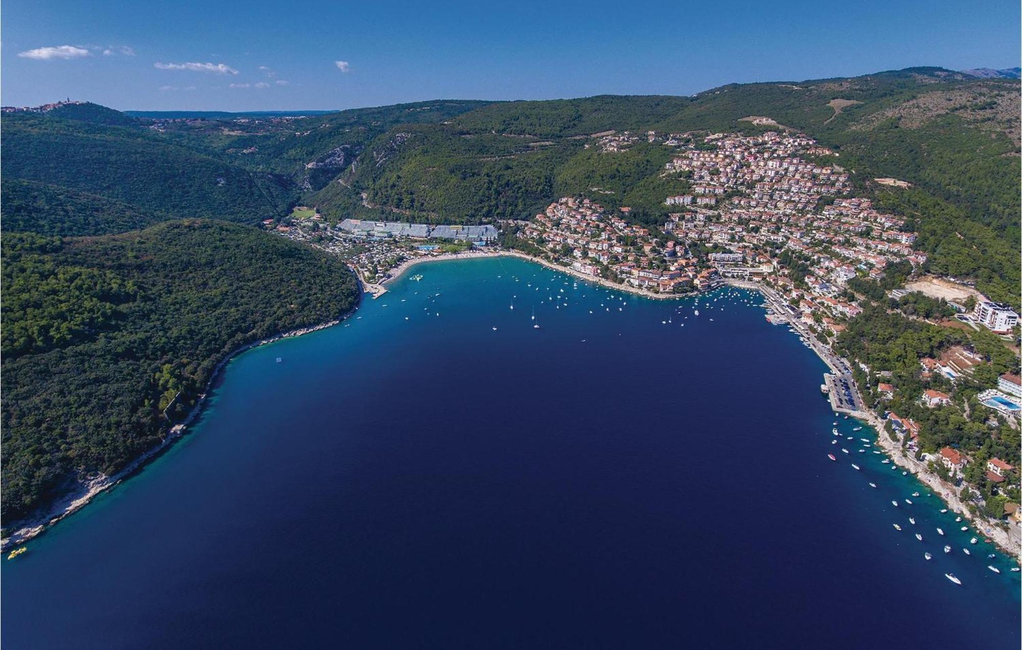 Beautiful Apartment In Rabac With Kitchen Exterior foto